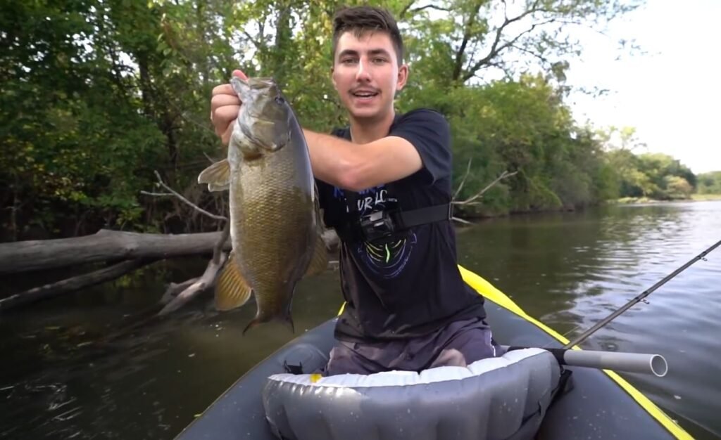 Pesca deportiva en kayak en Puerto Maldonado